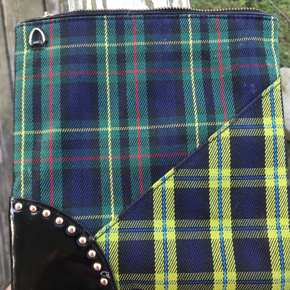 Makeup Brush Case - image 3